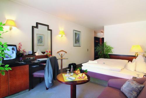Hotel-Restaurant Roter Hahn Rüsselsheim Pokój zdjęcie